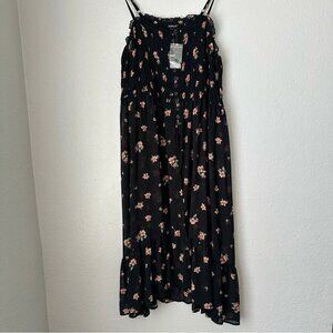 TORRID Chiffon Button Up Sleeveless Tunic Black floral cottage core